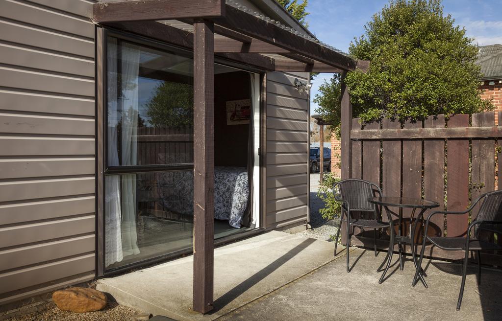 Trout 'N' Trail B&B Ranfurly Экстерьер фото
